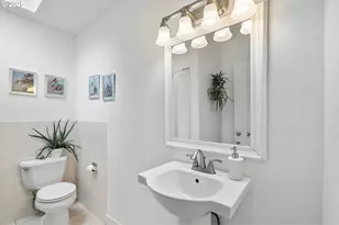 15390 SW Davis Rd, Beaverton, OR 97007 - Photo 20