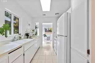 15390 SW Davis Rd, Beaverton, OR 97007 - Photo 12