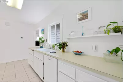 15390 SW Davis Rd, Beaverton, OR 97007 - Photo 14