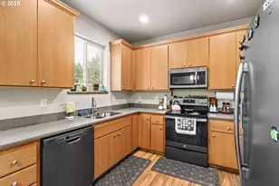 87977 10th St, Veneta, OR 97487 - Photo 10