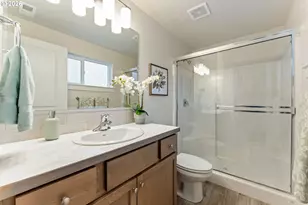 5229 Red Oak Dr, Springfield, OR 97478 - Photo 14