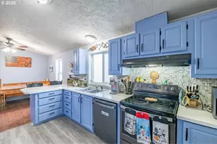 1202 49th Ave, Sweet Home, OR 97386 - Photo 10