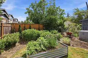 2290 Sandy Dr, Eugene, OR 97401 - Photo 34