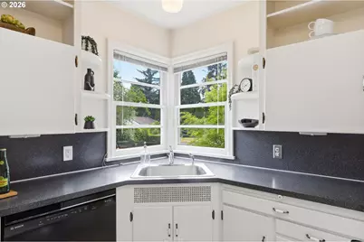 2290 Sandy Dr, Eugene, OR 97401 - Photo 14