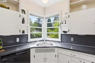 2290 Sandy Dr, Eugene, OR 97401 - Photo 14
