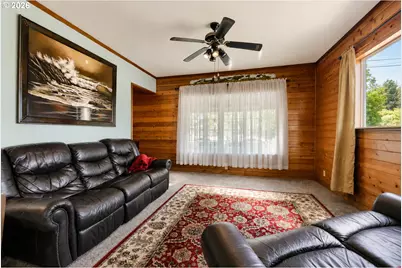 7110 SE Woodstock Blvd, Portland, OR 97206 - Photo 6