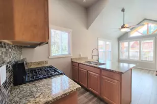 8372 Enchanted Way, Turner, OR 97392 - Photo 16