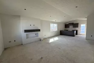 614 Grant St, Umatilla, OR 97882 - Photo 2