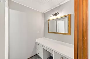 885 Oakway Dr, Coos Bay, OR 97420 - Photo 16