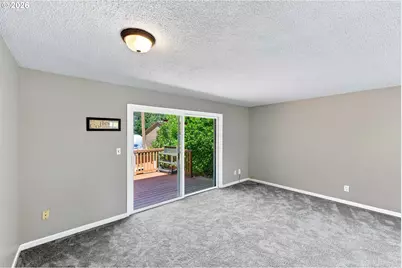 885 Oakway Dr, Coos Bay, OR 97420 - Photo 8