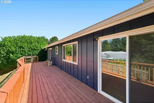 885 Oakway Dr, Coos Bay, OR 97420 - Photo 34