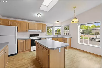 33720 SE Springlake Dr, Scappoose, OR 97056 - Photo 6