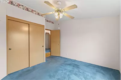 33720 SE Springlake Dr, Scappoose, OR 97056 - Photo 18
