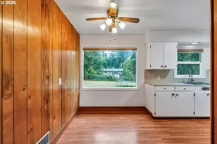 11356 NE Glisan St, Portland, OR 97220 - Photo 8