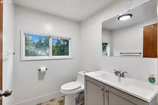 11356 NE Glisan St, Portland, OR 97220 - Photo 20