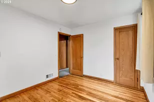 11356 NE Glisan St, Portland, OR 97220 - Photo 14