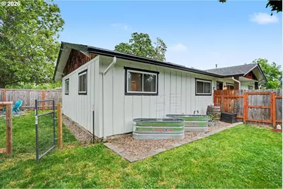760 SE Edwards Dr, Dundee, OR 97115 - Photo 34