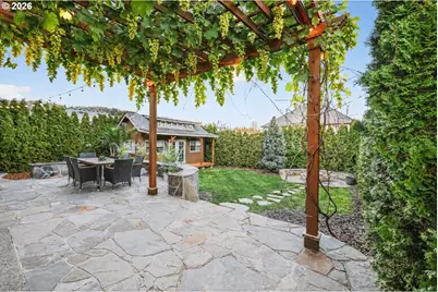 13620 SE Sierra Dr, Happy Valley, OR 97015 - Photo 38