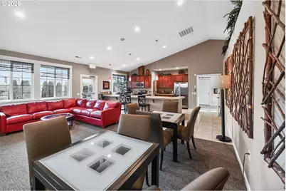 13620 SE Sierra Dr, Happy Valley, OR 97015 - Photo 44