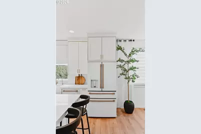 13620 SE Sierra Dr, Happy Valley, OR 97015 - Photo 8