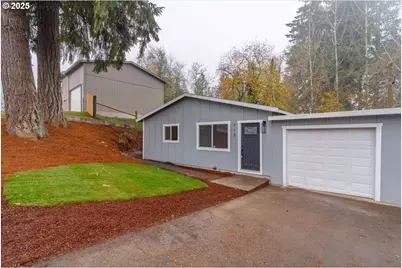 712 12th Ave, Sweet Home, OR 97386 - Photo 2