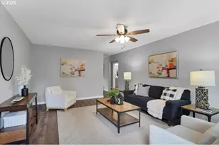 712 12th Ave, Sweet Home, OR 97386 - Photo 6