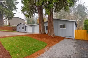 712 12th Ave, Sweet Home, OR 97386 - Photo 4