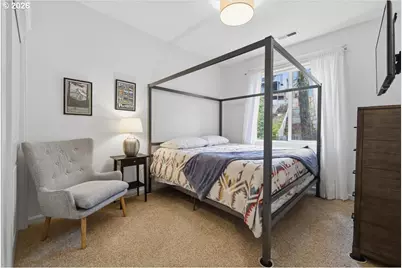 2255 Crestview Dr, West Linn, OR 97068 - Photo 38