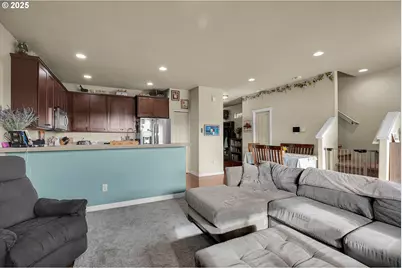30288 NW Stewart Ln, North Plains, OR 97133 - Photo 4