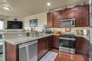 30288 NW Stewart Ln, North Plains, OR 97133 - Photo 8