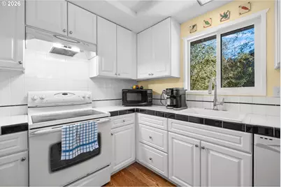 13795 SW Park Way, Beaverton, OR 97005 - Photo 6