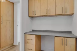 255 SW Harrison St, Portland, OR 97201 - Photo 16