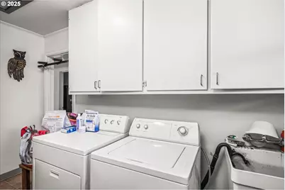 1735 Minda Dr, Eugene, OR 97401 - Photo 8