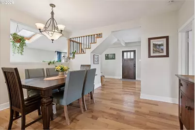 384 W Dartmouth St, Gladstone, OR 97027 - Photo 8