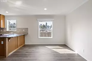 675 N 16th St, Cottage Grove, OR 97424 - Photo 16