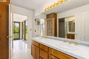 13755 NW Burton St, Portland, OR 97229 - Photo 24