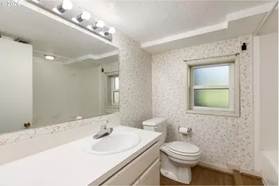 13755 NW Burton St, Portland, OR 97229 - Photo 38