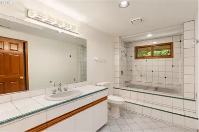 13755 NW Burton St, Portland, OR 97229 - Photo 22