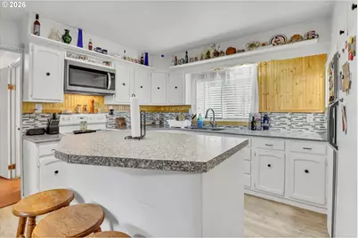 68763 Wasser Rd, Rainier, OR 97048 - Photo 18