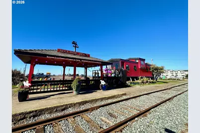 277 N Dolphin St, Rockaway Beach, OR 97136 - Photo 24