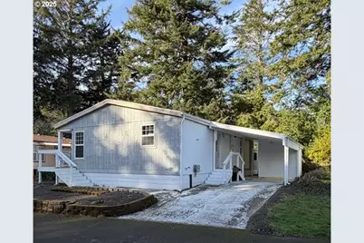530 Shorepines Ct, Coos Bay, OR 97420 - Photo 2