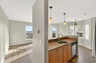 410 NW Uptown Terrace, Portland, OR 97210 - Photo 6