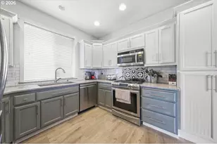 2408 SW Oakwood Dr, Dallas, OR 97338 - Photo 6