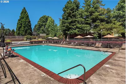 651 NE Kathleen Ct, Hillsboro, OR 97124 - Photo 38