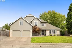 651 NE Kathleen Ct, Hillsboro, OR 97124 - Photo 1