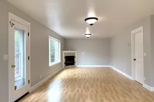 2725 Mallory Ln, Eugene, OR 97401 - Photo 8