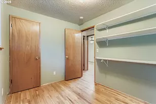 13335 SE Pine St, Portland, OR 97233 - Photo 10