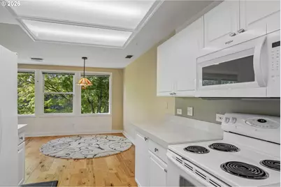 17019 SW Versailles Ln, Portland, OR 97224 - Photo 8