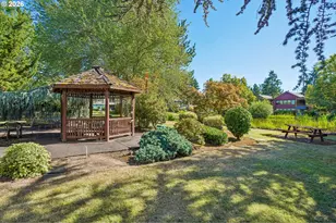 17019 SW Versailles Ln, Portland, OR 97224 - Photo 22
