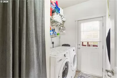 1655 S Elm St #14, Canby, OR 97013 - Photo 16